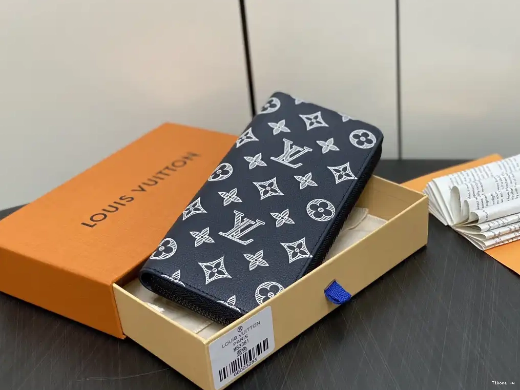 Cheap LOUIS WALLET-10*20*2 ZIPPY cm VUITTON 0619
